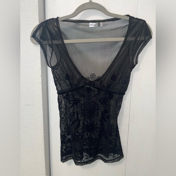 Bershka lace burnout felt floral sleeveless top Black - XS/S - Picture 2 of 8